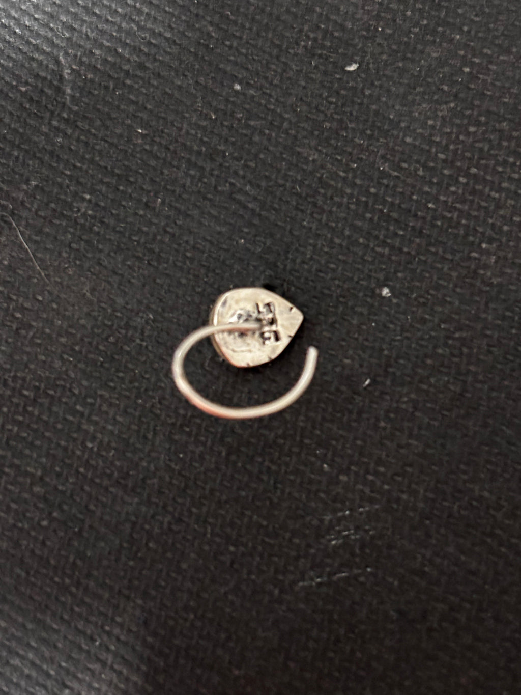 Silver Green Single Stone Nosepin