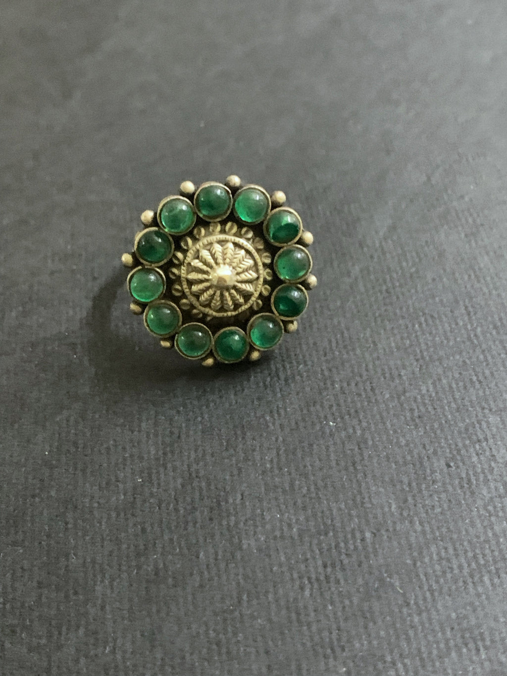 Green Spinel Finger Ring