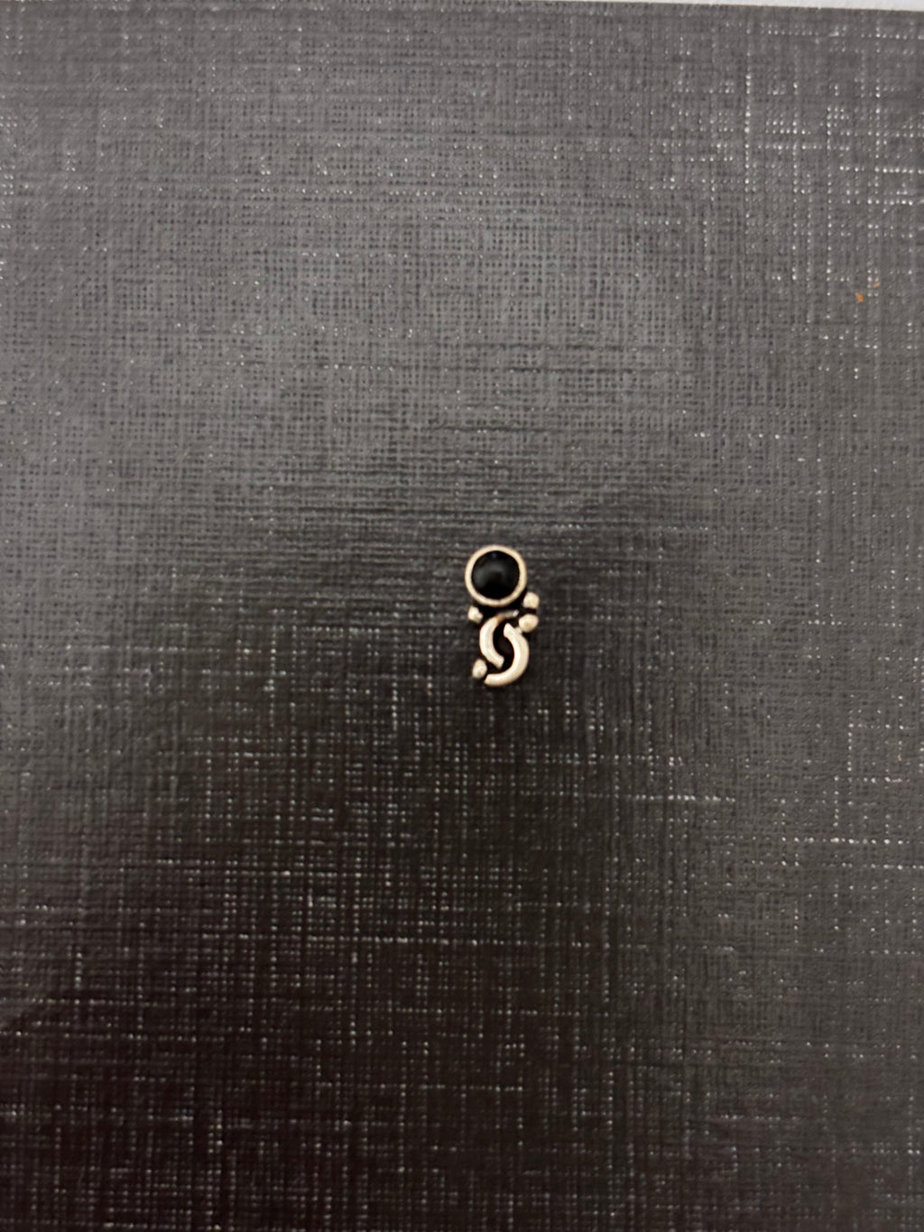 Silver Dot and Swirl Nosepin